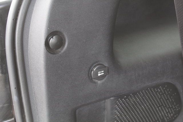 Used 2019 Dodge Journey SE w/ Premium Group FWD image 6