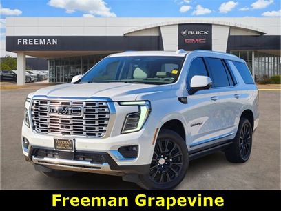 Used 2025 GMC Yukon Denali w/ Sun & Power Step Package