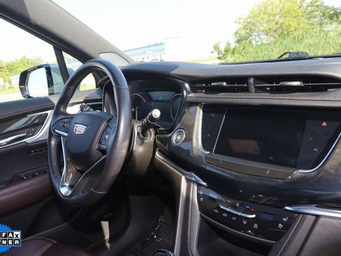 Used 2023 Cadillac XT6 Premium Luxury image 56