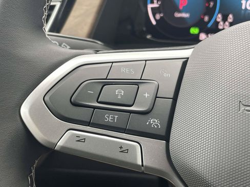 New 2026 Volkswagen Atlas SE FWD image 23