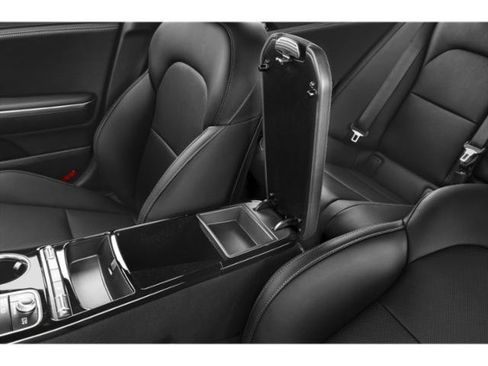Used 2022 Kia Stinger GT-Line w/ Sun & Sound Package AWD/4WD image 17