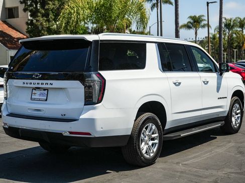 New 2026 Chevrolet Suburban LT w/ Comfort Package AWD/4WD image 6