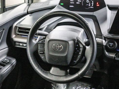 Certified 2023 Toyota Prius XLE FWD image 16
