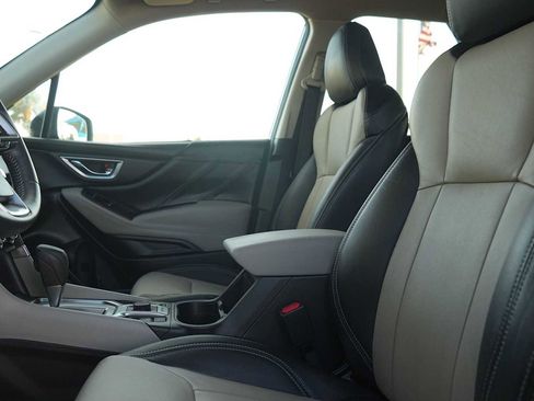 Used 2020 Subaru Forester Premium image 11