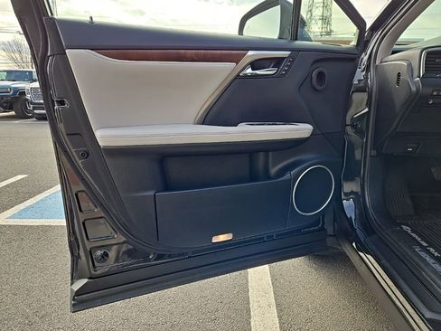 Used 2022 Lexus RX 350L Premium image 12