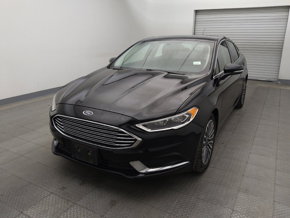 Used 2018 Ford Fusion SE w/ Fusion SE Technology Package FWD image 15