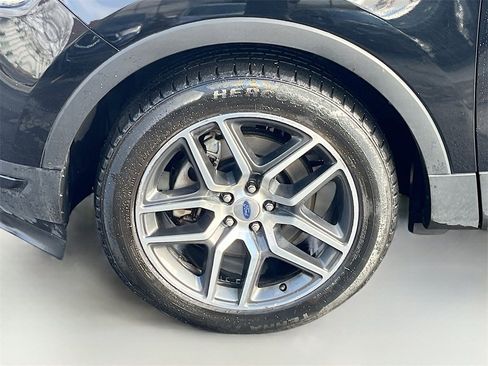 Used 2018 Ford Explorer Sport w/ Equipment Group 401A image 34