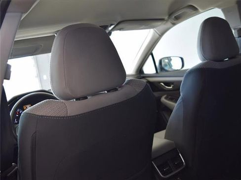 Used 2024 Subaru Outback Premium image 31