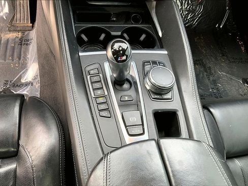 Used 2018 BMW X6 M image 17