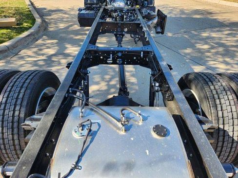 New 2024 Chevrolet Low Cab Forward 5500XD image 32