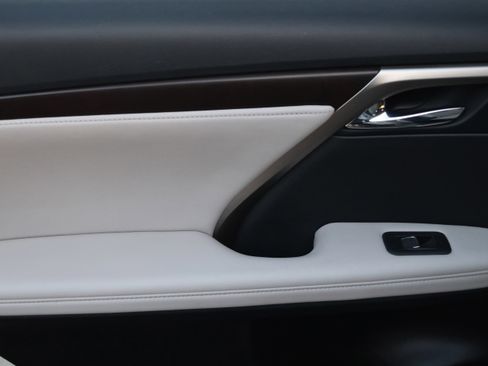 Certified 2022 Lexus RX 350 AWD w/ Premium Package image 34