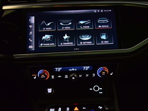 Certified 2025 Audi Q3 2.0T Premium w/ Convenience Package image 27