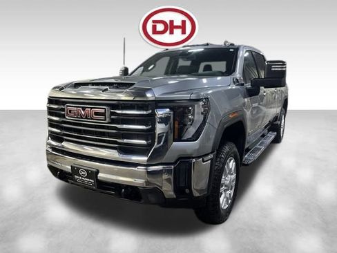 Used 2024 GMC Sierra 2500 SLT w/ SLT Convenience Package image 7