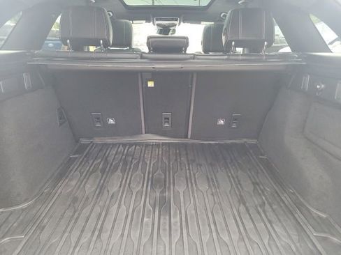 Used 2019 Land Rover Range Rover Velar S image 15