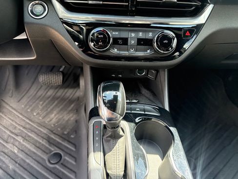 Certified 2024 Buick Envista Sport Touring w/ Convenience I Package FWD image 19