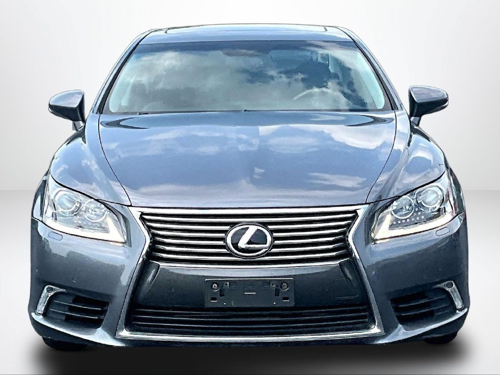 Used 2016 Lexus LS 460 AWD w/ Comfort Package image 3
