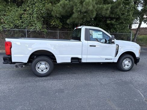 New 2026 Ford F350 XL w/ XL Driver Assist Package RWD image 8