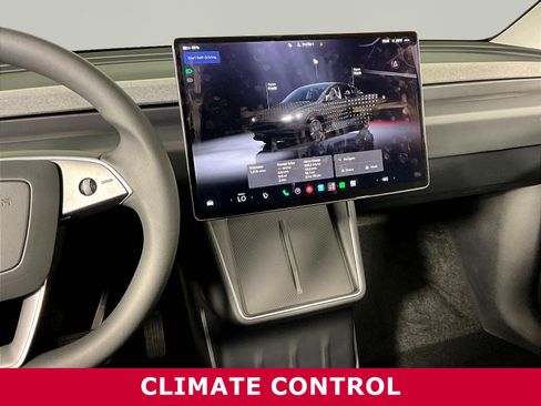 Used 2026 Tesla Model Y Long Range AWD/4WD image 9