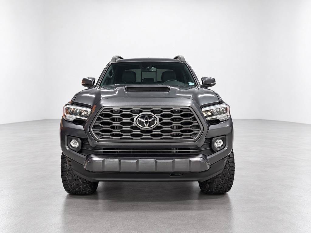 Used 2021 Toyota Tacoma TRD Sport w/ Technology Package AWD/4WD image 9