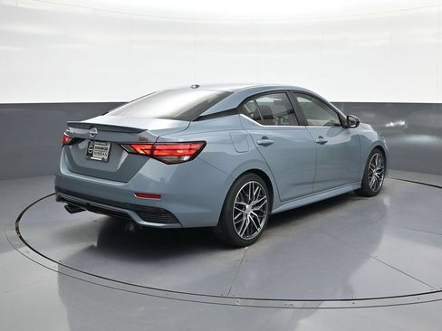 Certified 2024 Nissan Sentra SR w/ Trunk Package FWD image 10
