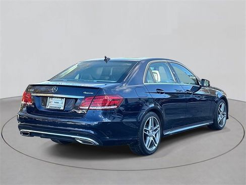 Used 2014 Mercedes-Benz E 350 4MATIC Sedan image 4