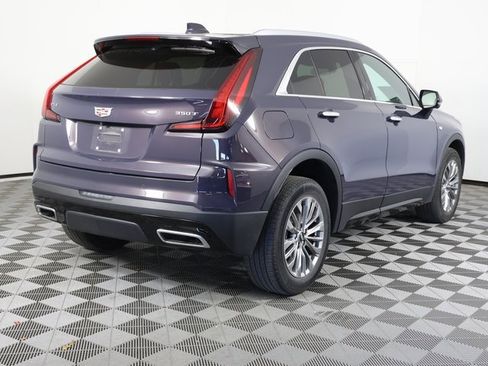 Used 2025 Cadillac XT4 Premium Luxury image 5