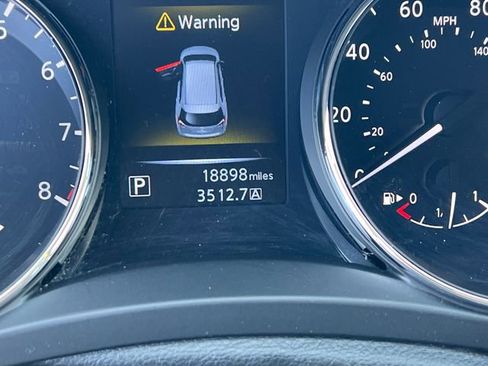 Used 2015 Nissan Rogue SL w/ SL Premium Package image 34