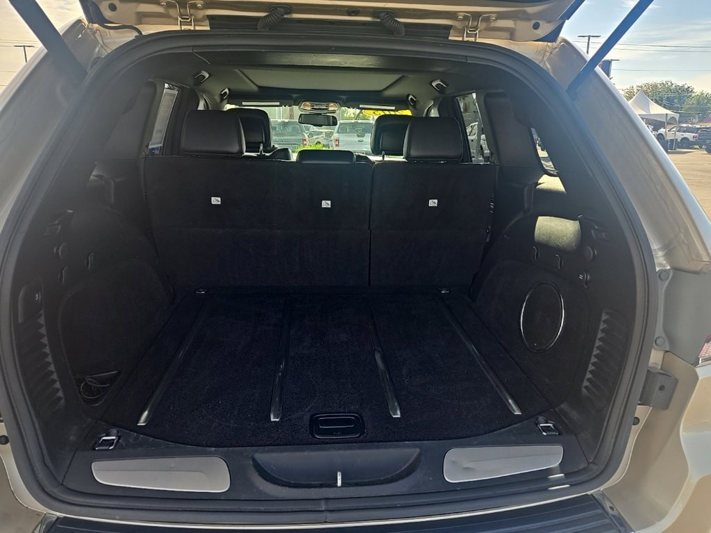 Used 2015 Jeep Grand Cherokee Overland AWD/4WD image 12