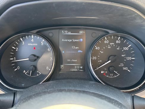 Used 2017 Nissan Rogue S image 26