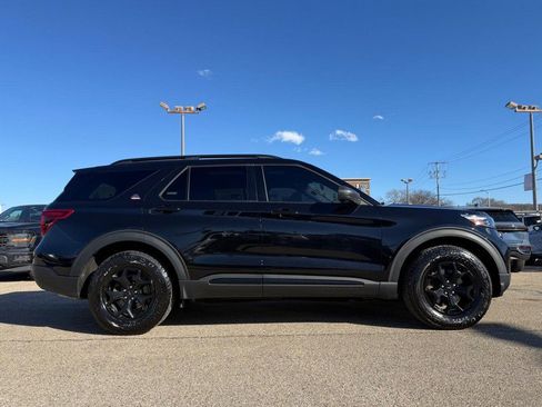 Certified 2022 Ford Explorer Timberline image 2