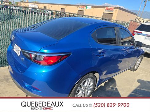 Used 2017 Toyota Yaris iA image 4