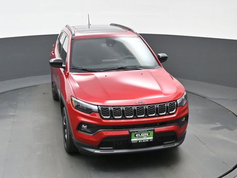 New 2025 Jeep Compass Latitude w/ Sun & Sound Group image 25