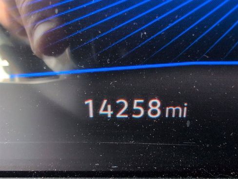 Used 2023 Volkswagen Jetta SE w/ Panoramic Sunroof Package FWD image 15