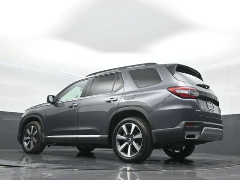 Certified 2023 Honda Pilot Elite image 17