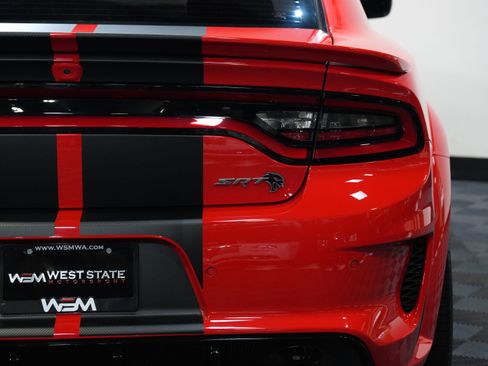 Used 2022 Dodge Charger SRT Hellcat w/ Navigation & Travel Group image 18