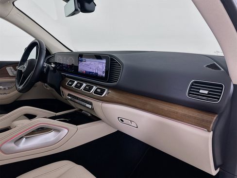 Certified 2025 Mercedes-Benz GLE 350 4MATIC image 32