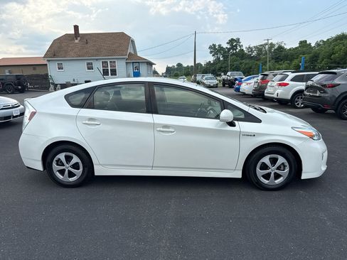Used 2015 Toyota Prius Persona Series image 7