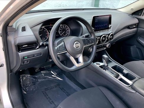 Certified 2023 Nissan Sentra SV image 14