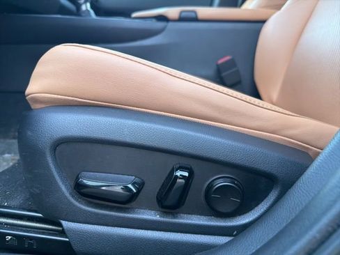 Used 2023 Lexus UX 250h AWD w/ Premium Package image 16