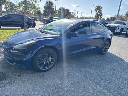 Used 2022 Tesla Model 3 image 8