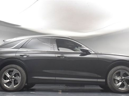 Used 2026 Genesis GV70 2.5T Advanced image 38