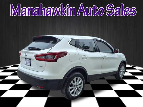 Used 2021 Nissan Rogue Sport S image 3