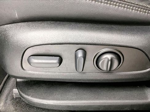 Certified 2023 Chevrolet Traverse High Country image 34