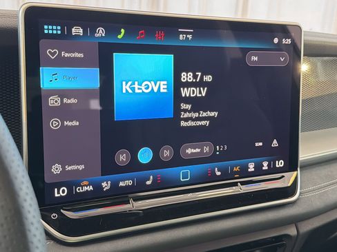 New 2026 Volkswagen Tiguan SE R-Line FWD image 24