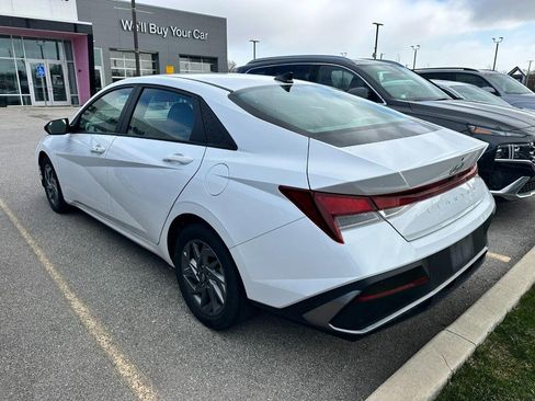 Used 2024 Hyundai Elantra SEL image 7