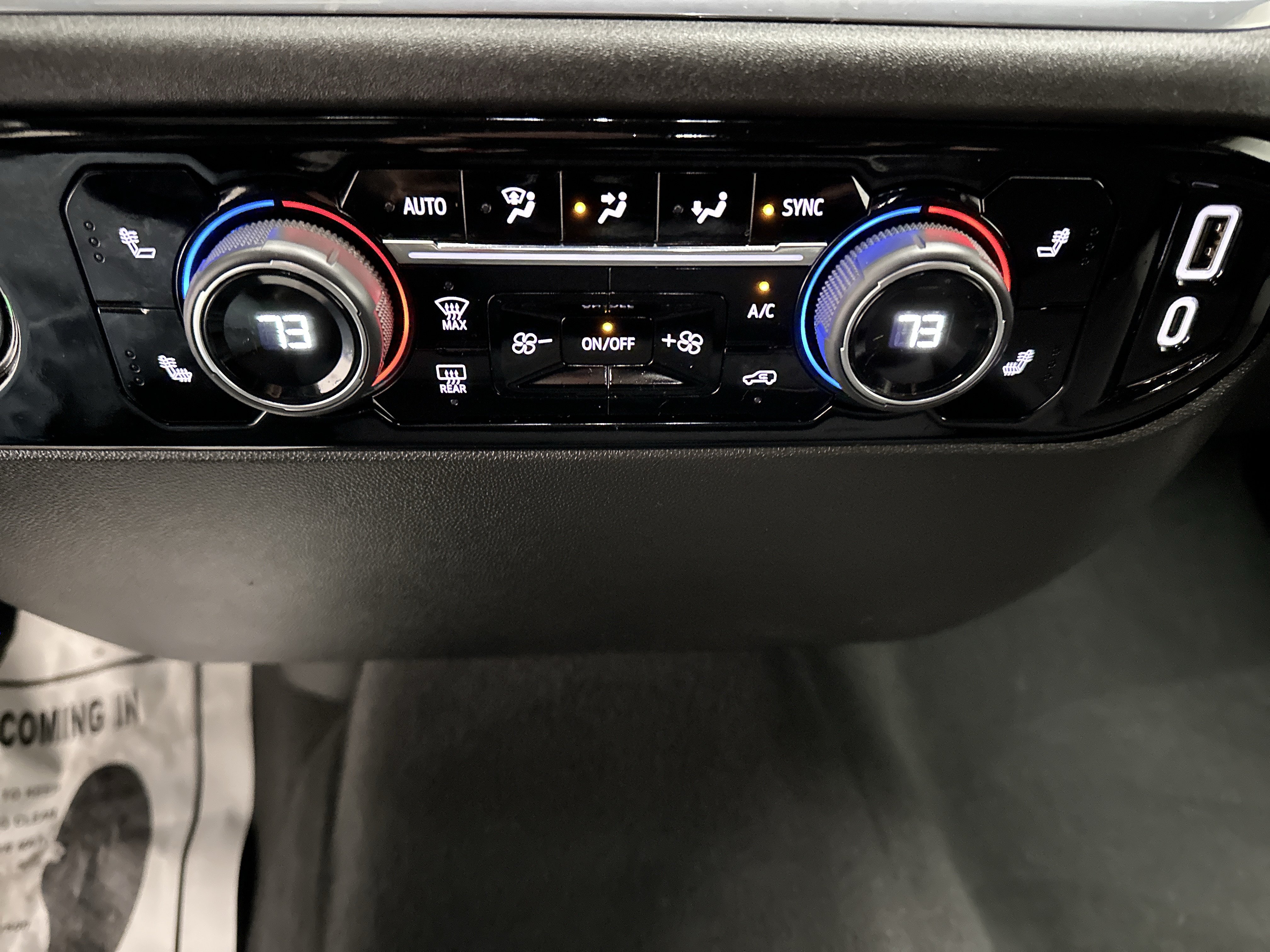 Used 2024 Chevrolet Silverado 1500 LT AWD/4WD image 33