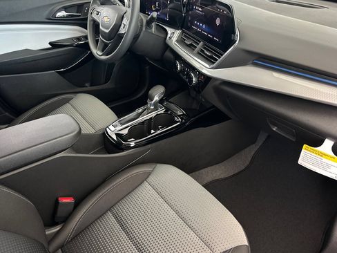 New 2026 Chevrolet Trax LT FWD image 16