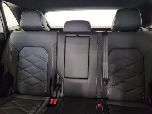 New 2026 Volkswagen Atlas Cross Sport SE image 28