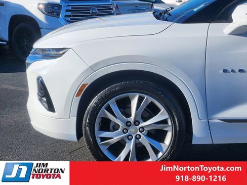 Used 2019 Chevrolet Blazer Premier w/ Sun and Wheels Package image 9