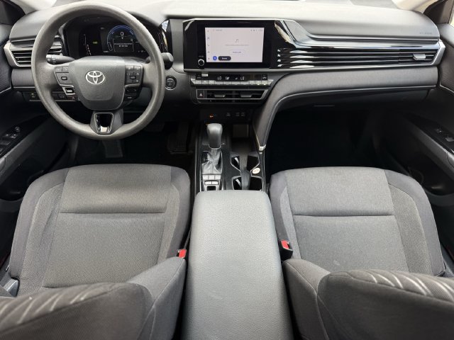Used 2025 Toyota Camry LE FWD image 11